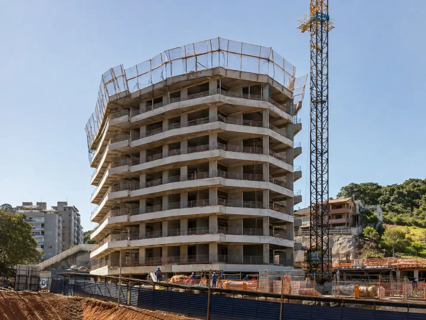 Obra do Horizonte 360 em março de 2026, com estrutura concluída